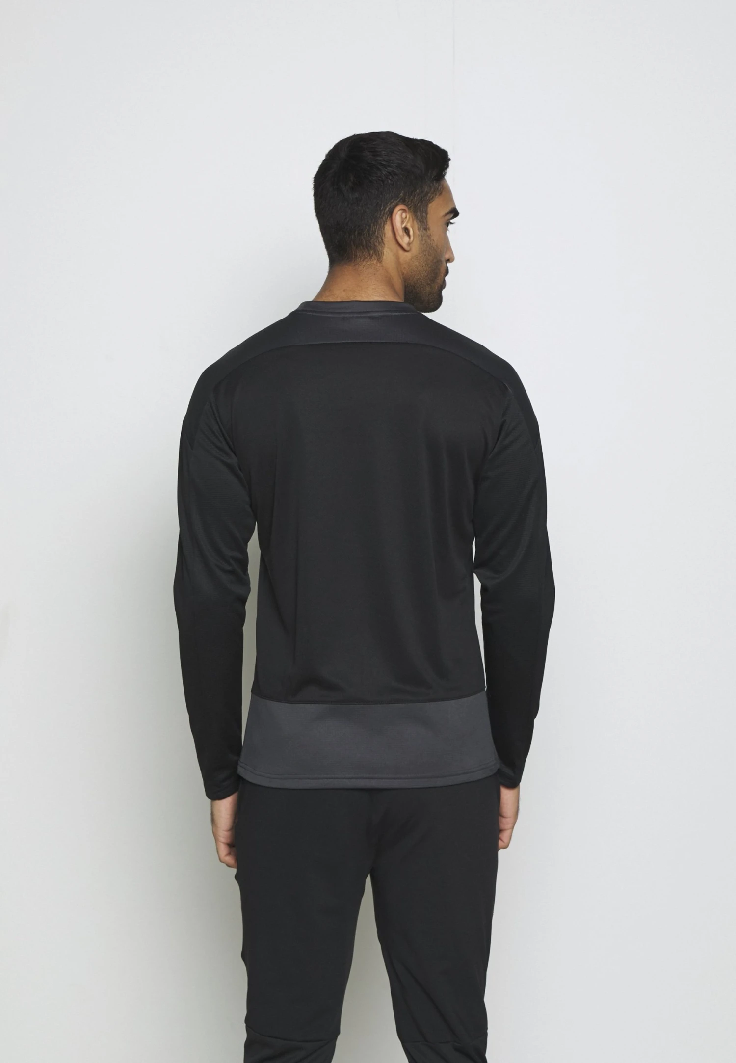 Puma Teamgoal Training- Fleece Jumper - Black/Asphalt 5 Puma Teamgoal Training- Fleece Jumper - Black/Asphalt - Image 3