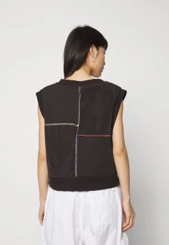 Puma X The Ragged Priest Vest - Print T-Shirt -Fashion clothing d5c1f1bfcf2b4c108a1d6803c1425362