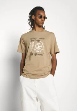 Puma Graphics Legacy Archive Tee - Print T-Shirt - Toasted -Fashion clothing dc4bdf8e88d64ef4b892e6930c1b7c3c