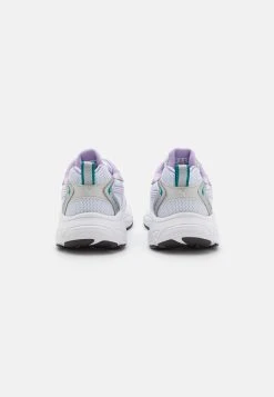 Puma Morphic - Trainers - White/Vivid Violet -Fashion clothing df74dcff44ab40f99c2720560240040b