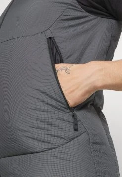 Puma Seasons Vest - Waistcoat - Black -Fashion clothing e090658a130c46a4bcea8d9f4ca50fec