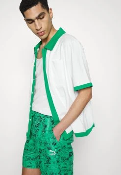 Puma Classics Super 6 Wv - Shorts - Grassy Green -Fashion clothing e1bc2afefa874265b4a3e8079ec70387