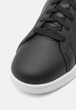 Puma Smash 3.0 Unisex - Trainers - Black/White -Fashion clothing e462f8b25a7849ddafe798c2320b4827