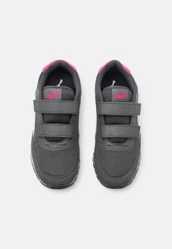 Puma St Runner Unisex - Trainers - Shadow Gray/White/Glowing Pink -Fashion clothing ece9fdfc58544ad89e20fb5b904656bc