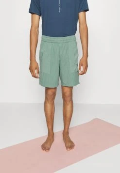 Puma Studio Unwind Short - Sports Shorts - Eucalyptus