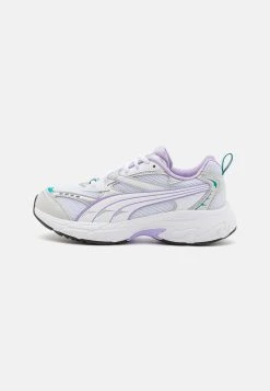Puma Morphic - Trainers - White/Vivid Violet -Fashion clothing f0f72c61ad1746449ec3f4d4795102e7