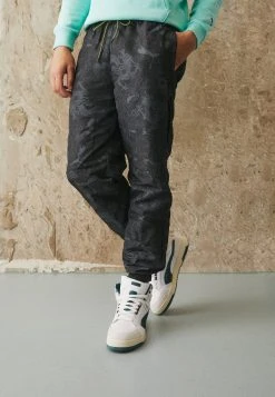 Puma Staple Pants - Tracksuit Bottoms - Black
