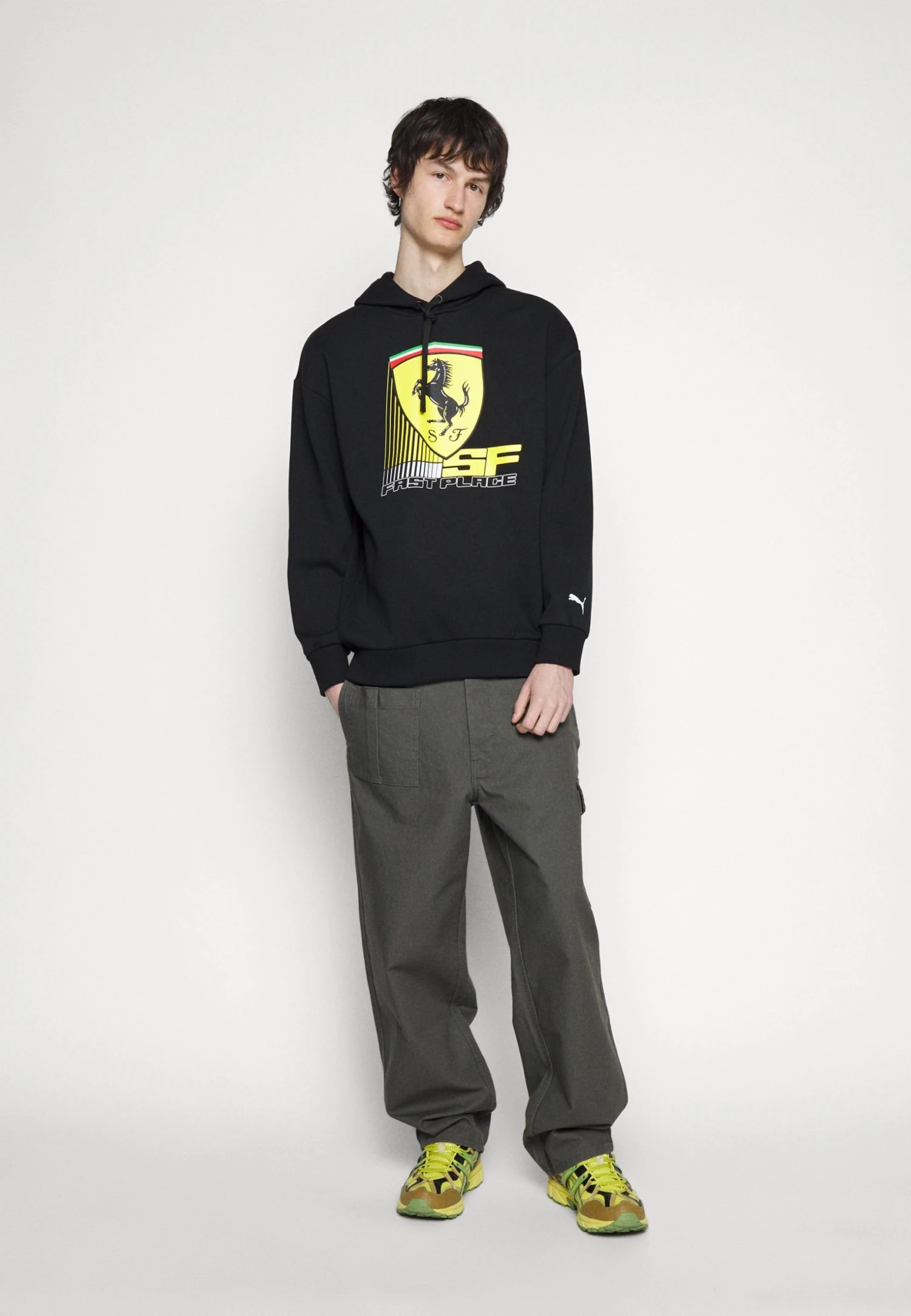 Puma Ferrari Race Big Shield Hoodie - Hoodie - Black 4 Puma Ferrari Race Big Shield Hoodie - Hoodie - Black - Image 2