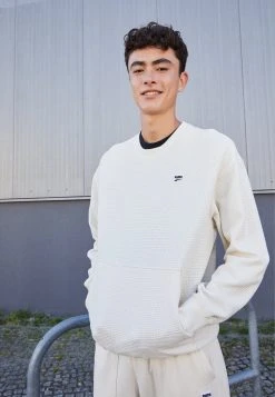 Puma Downtown Waffle Crew - Sweatshirt - Off-White -Fashion clothing fbfa2c9f521f48d490dbe257620be1c9