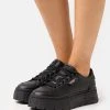 Puma Mayze Stack - Trainers - Black -Fashion clothing fd070531015b49e4b87bede6f5ed2574